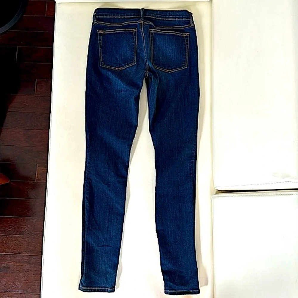 Gap Dark Cropped Legging Jean! - Picture 4 of 5
